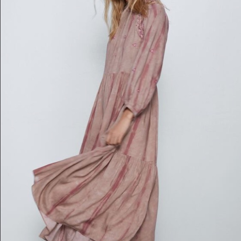 BRAND NEW WITH TAGS Printed MIDI Zara Dress